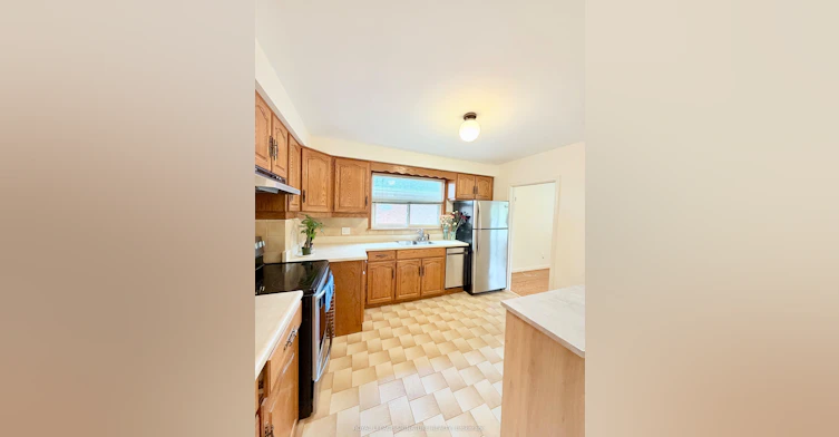 Main-3 Avery Avenue, Toronto, ON, M9C 1K1 - 18