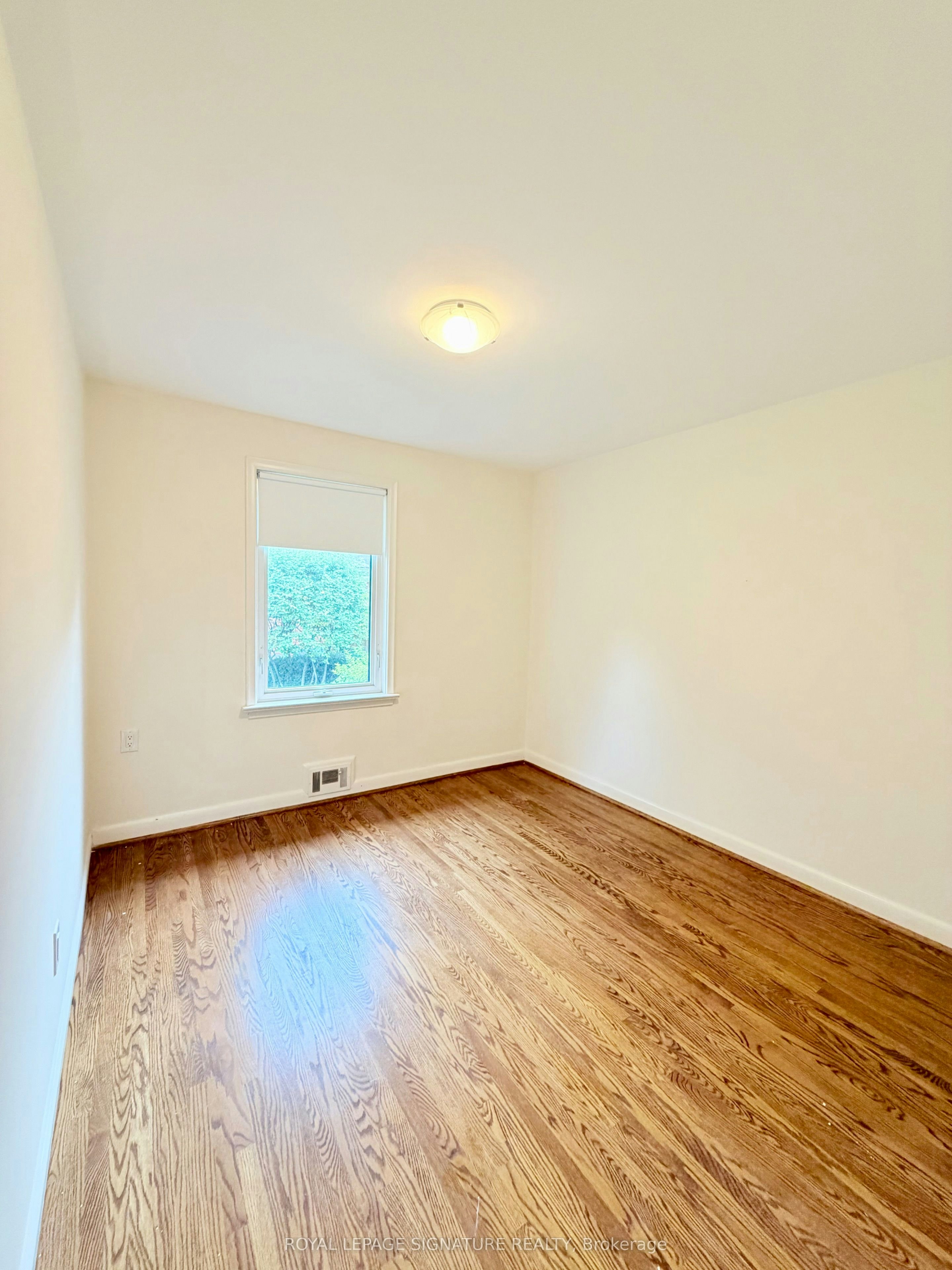 Main-3 Avery Avenue, Toronto, ON, M9C 1K1 - 20