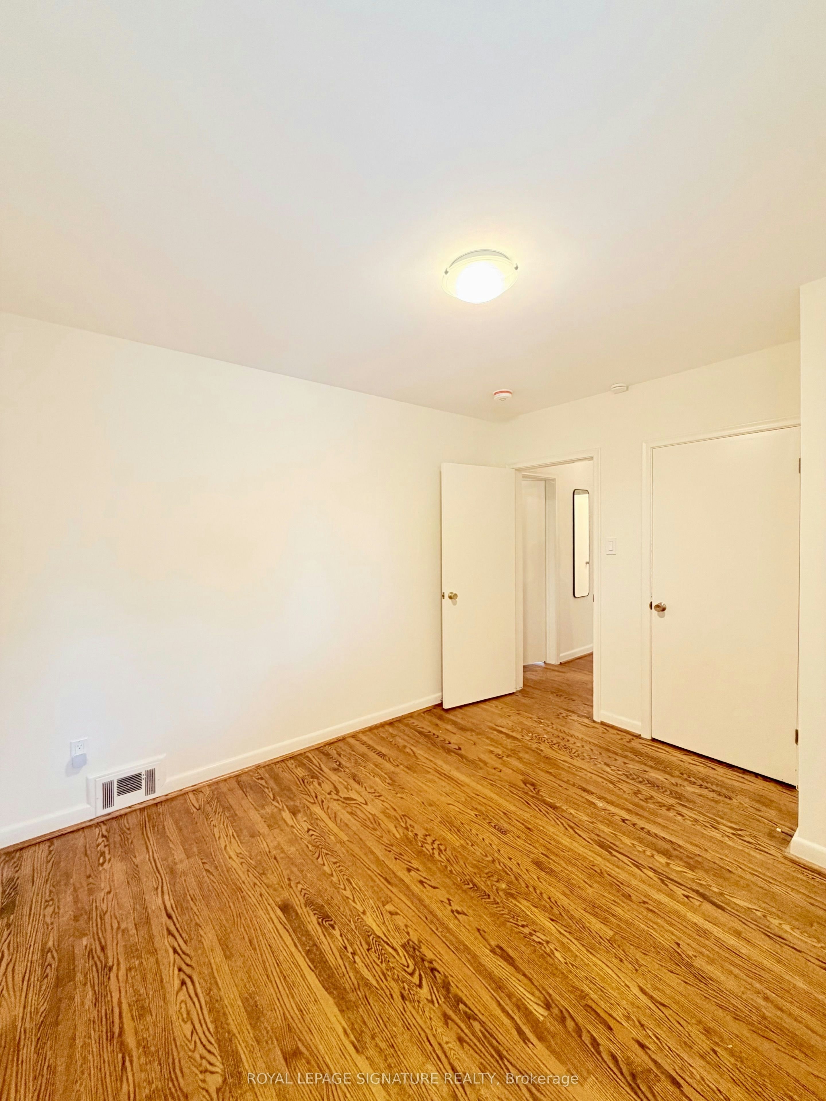 Main-3 Avery Avenue, Toronto, ON, M9C 1K1 - 22