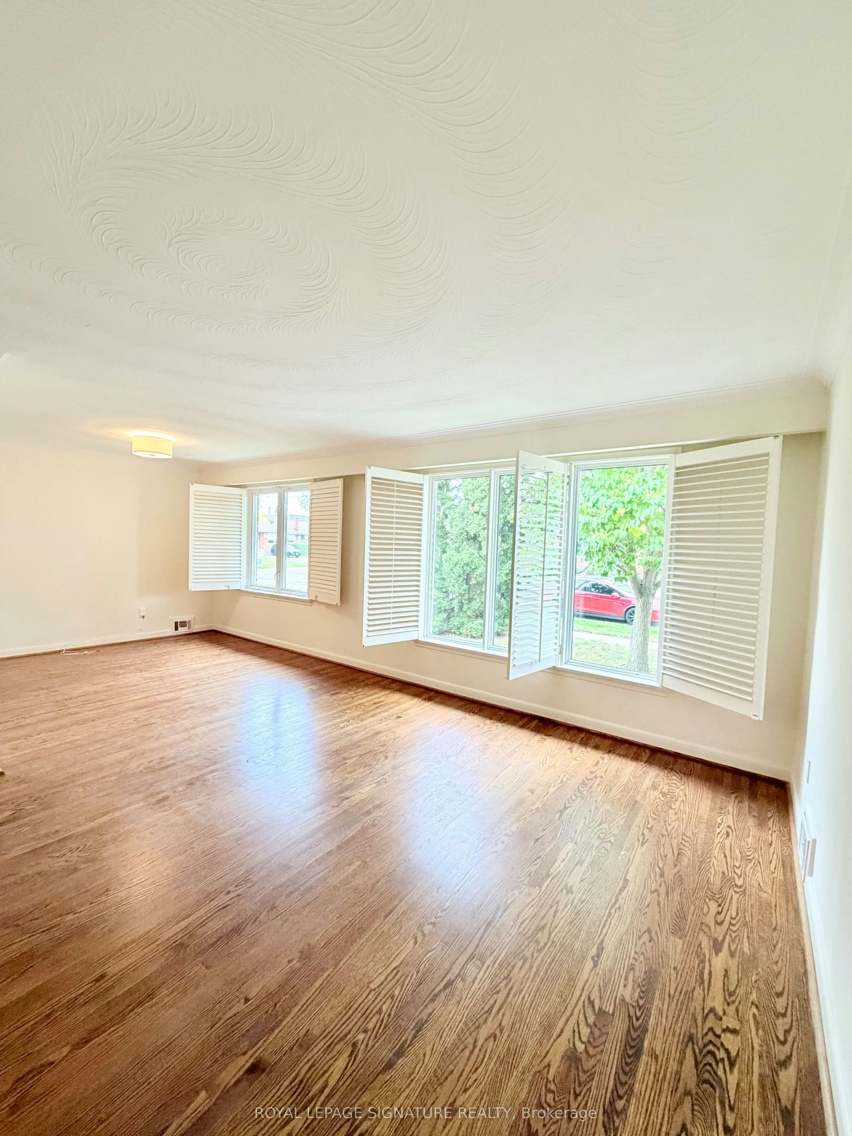 Main-3 Avery Avenue, Toronto, ON, M9C 1K1 - 8