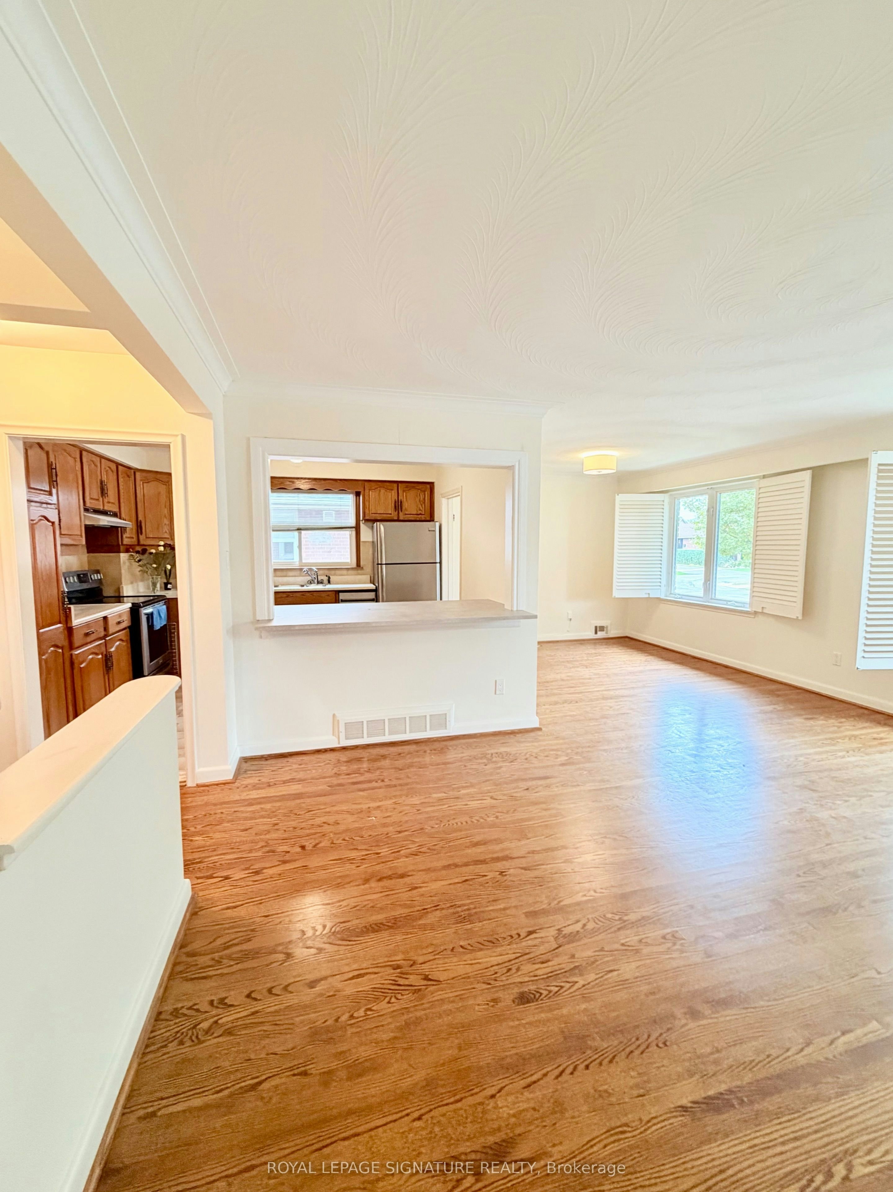 Main-3 Avery Avenue, Toronto, ON, M9C 1K1 - 7