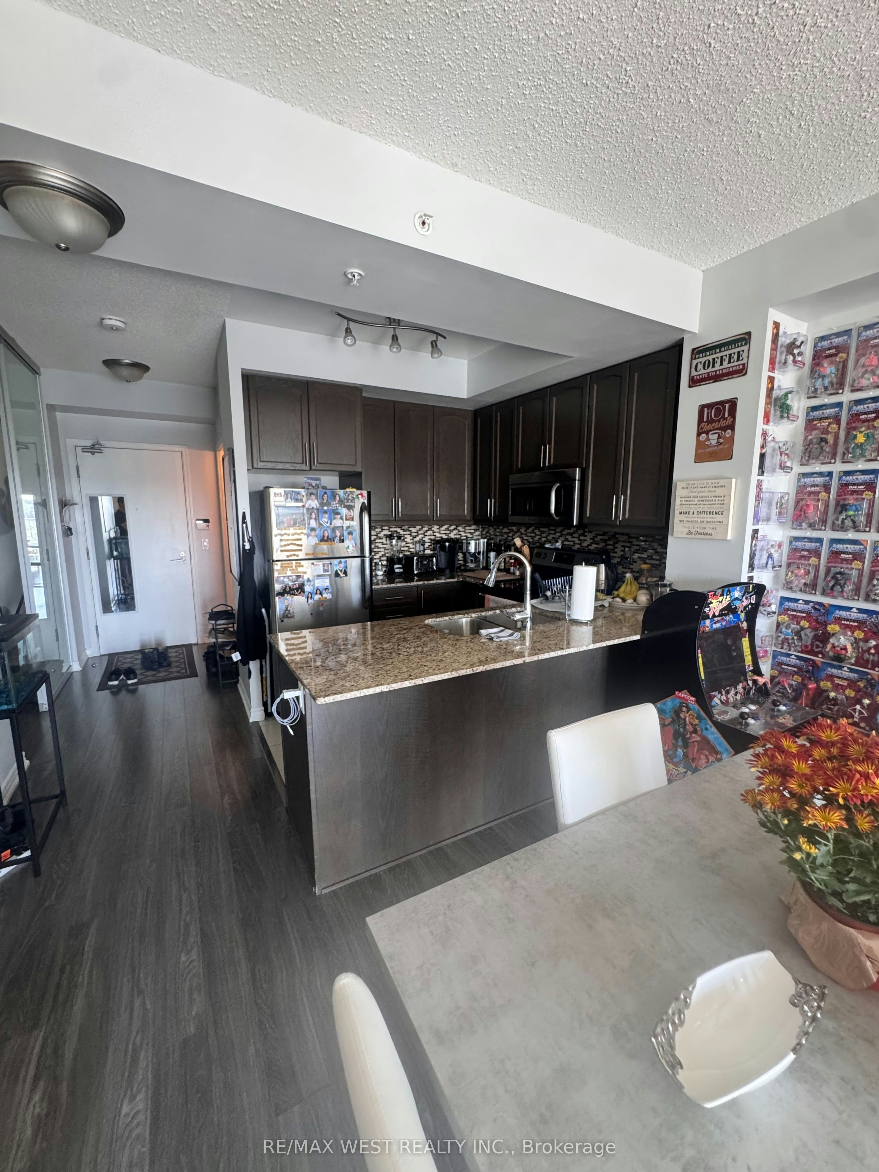 830-15 James Finlay Way, Toronto, ON, M3M 0B3 - 5