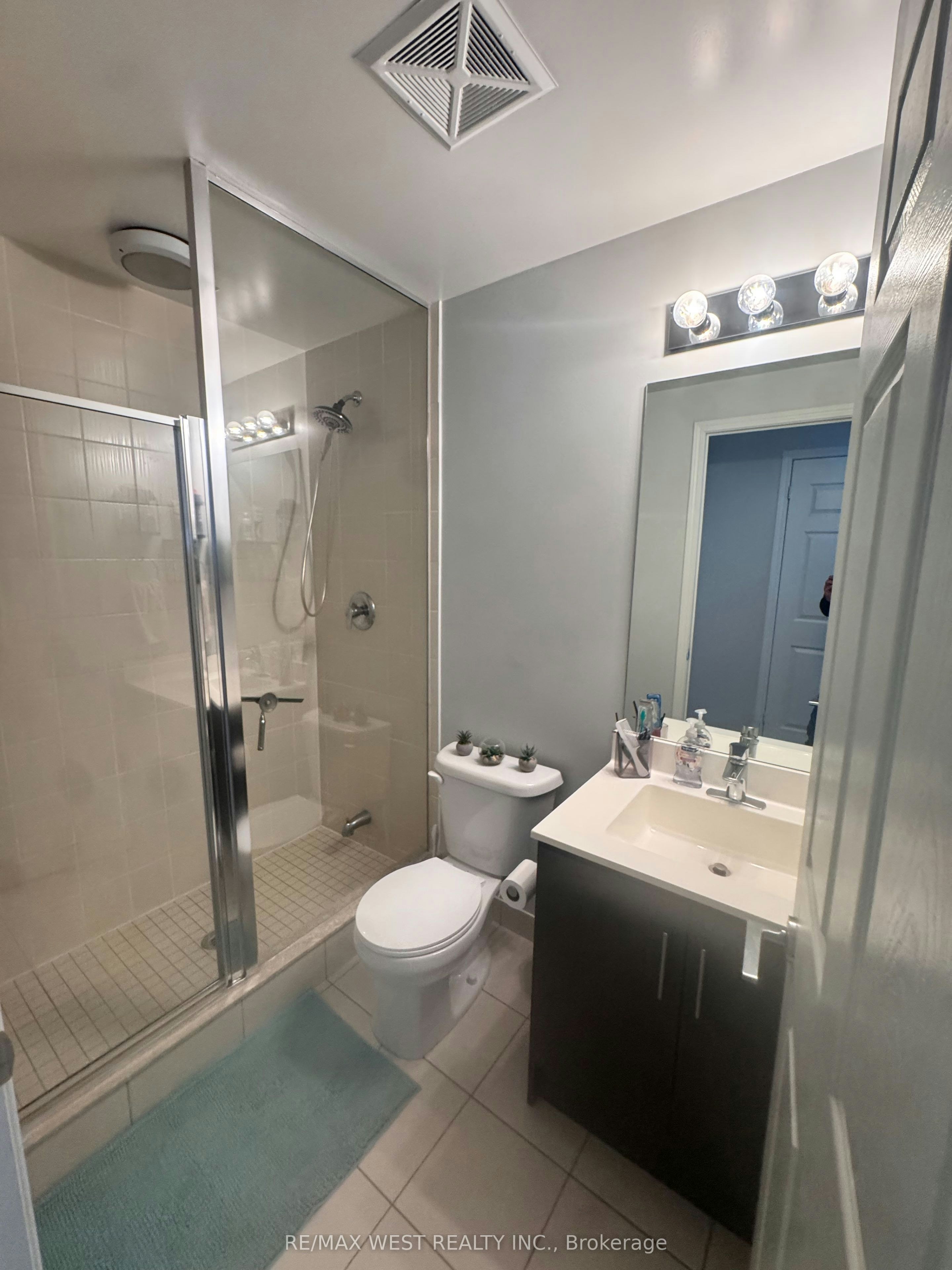 830-15 James Finlay Way, Toronto, ON, M3M 0B3 - 10