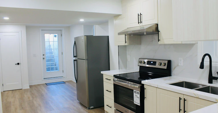 1267 Kovachik Boulevard, Milton, ON, L9E 1W7 - 6