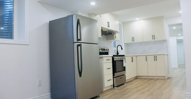 1267 Kovachik Boulevard, Milton, ON, L9E 1W7 - 8
