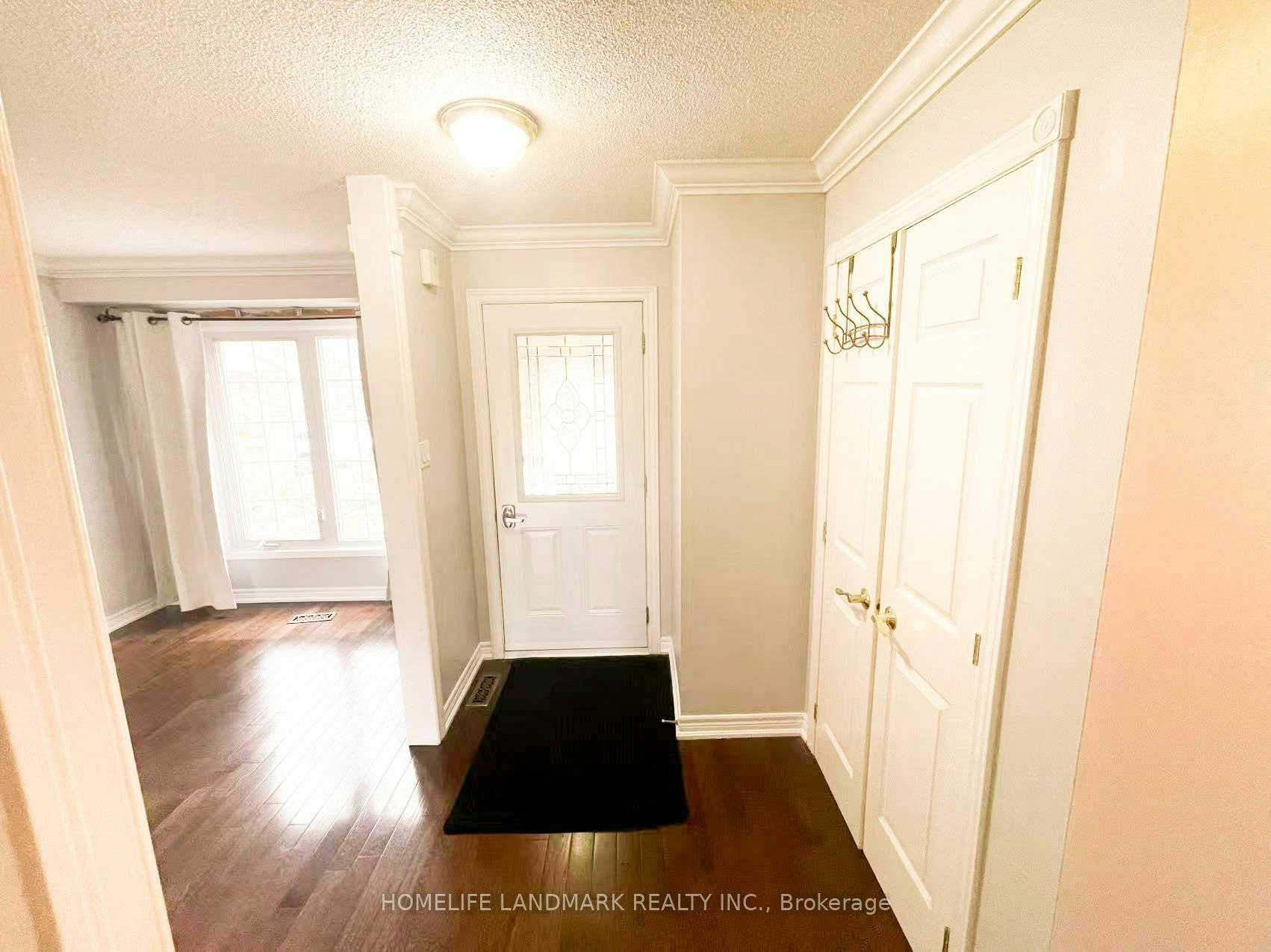 6337 Martel Court, Mississauga, ON, L5N 3H6 - 2