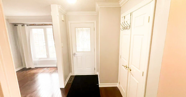 6337 Martel Court, Mississauga, ON, L5N 3H6 - 2
