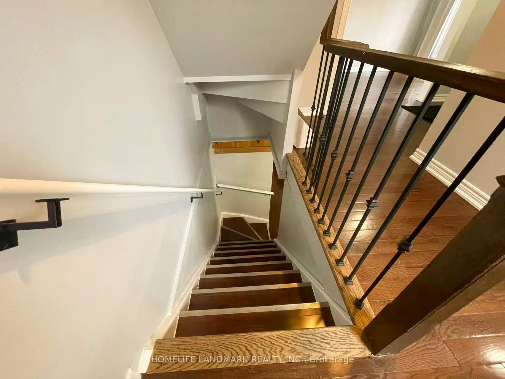 6337 Martel Court, Mississauga, ON, L5N 3H6 - 26