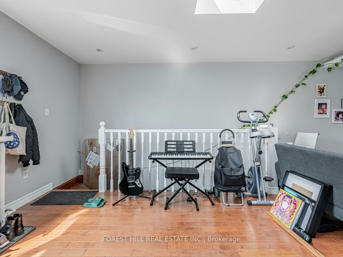3-12 Salem Avenue, Toronto, ON, M6H 3C1 - 3