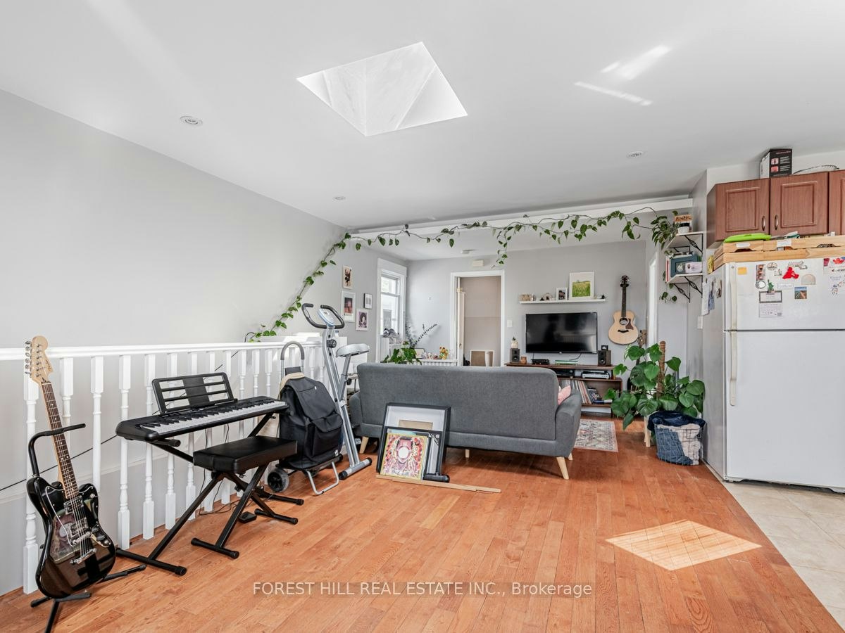 3-12 Salem Avenue, Toronto, ON, M6H 3C1 - 6