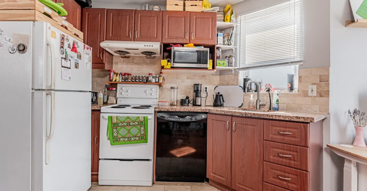 3-12 Salem Avenue, Toronto, ON, M6H 3C1 - 7