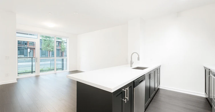 TH15-4055 Parkside Drive, Mississauga, ON, L5B 0K8 - 2