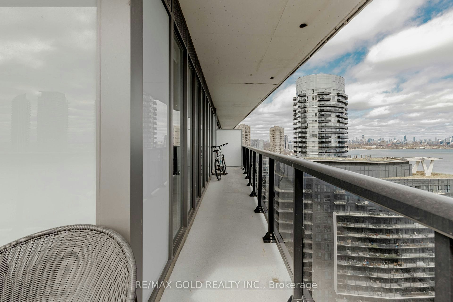 2203-56 Annie Craig Drive, Toronto, ON, M8V 0C8 - 22