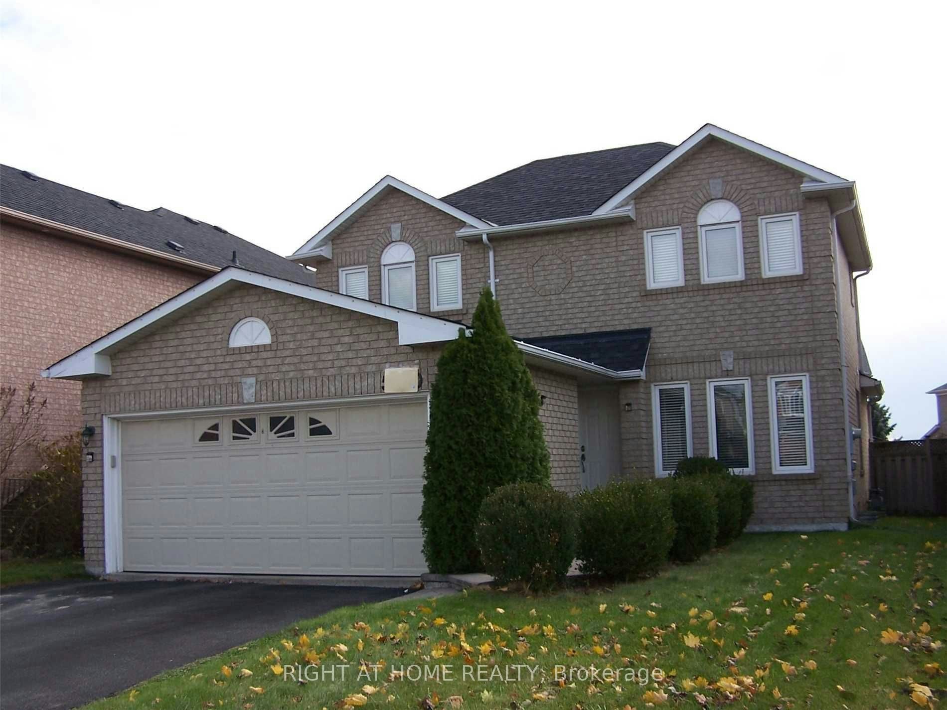 5590 Loonlake Avenue, Mississauga, ON, L5V 2E2
