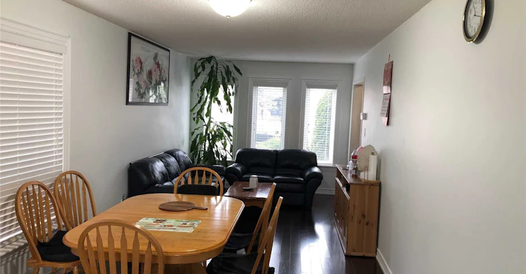 5590 Loonlake Avenue, Mississauga, ON, L5V 2E2 - 4