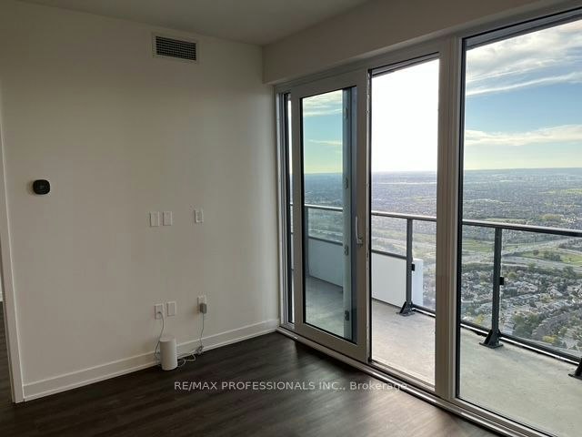 7004-448 Burnhamthorpe Road W, Mississauga, ON, L5B 0R4 - 6