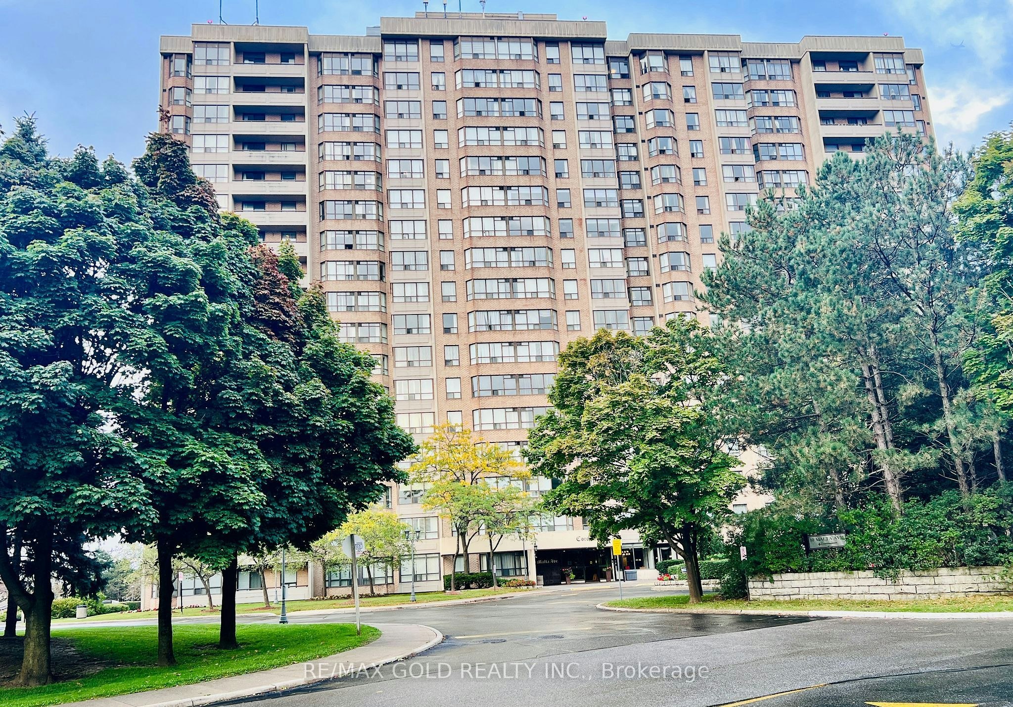 1504-10 Malta Avenue, Brampton, ON, L6Y 4G6