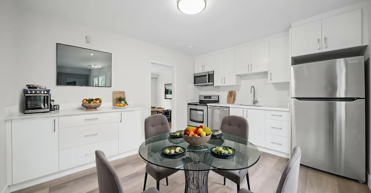 3-32 Vanevery Street, Toronto, ON, M8V 1Y6 - 2