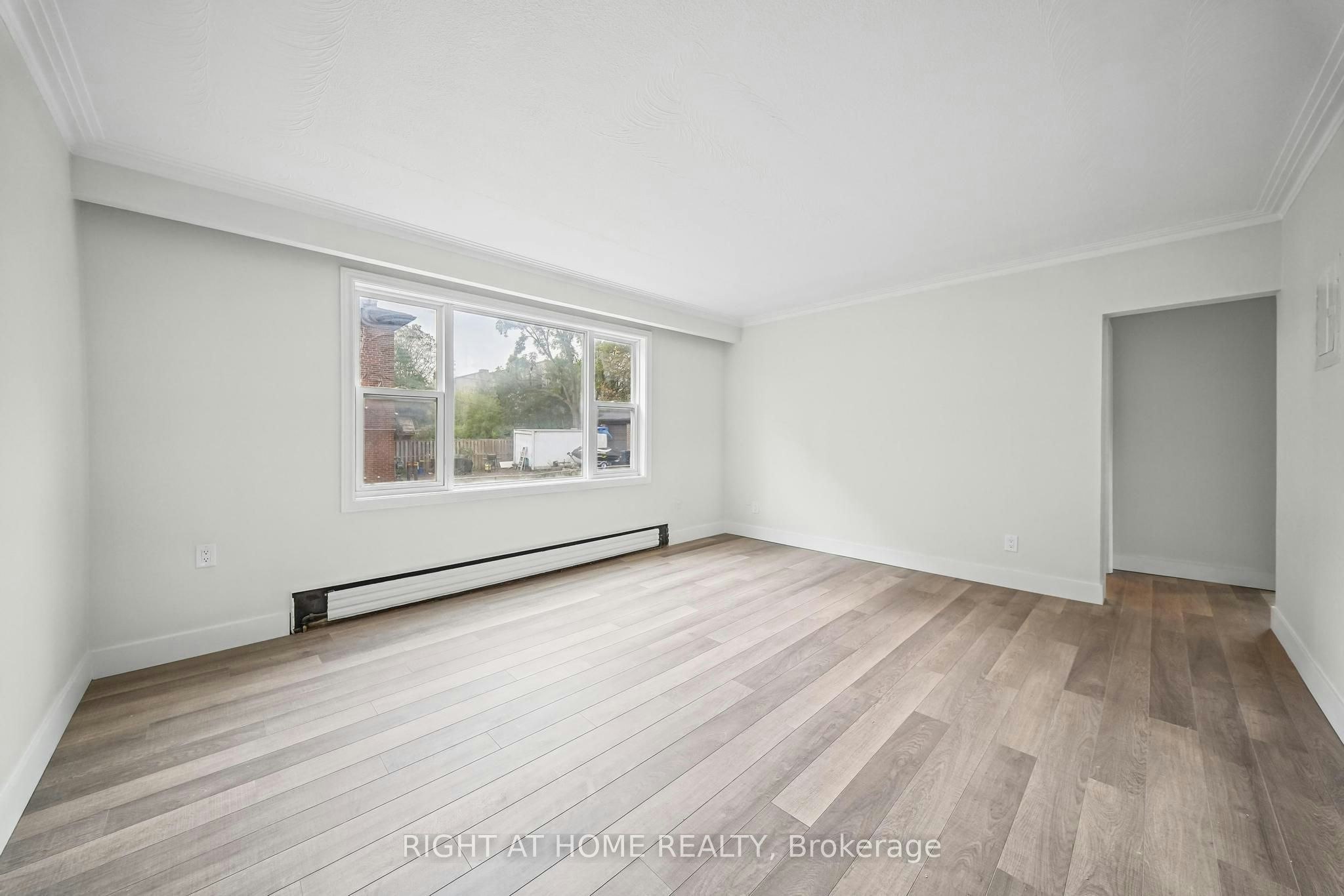 3-32 Vanevery Street, Toronto, ON, M8V 1Y6 - 6