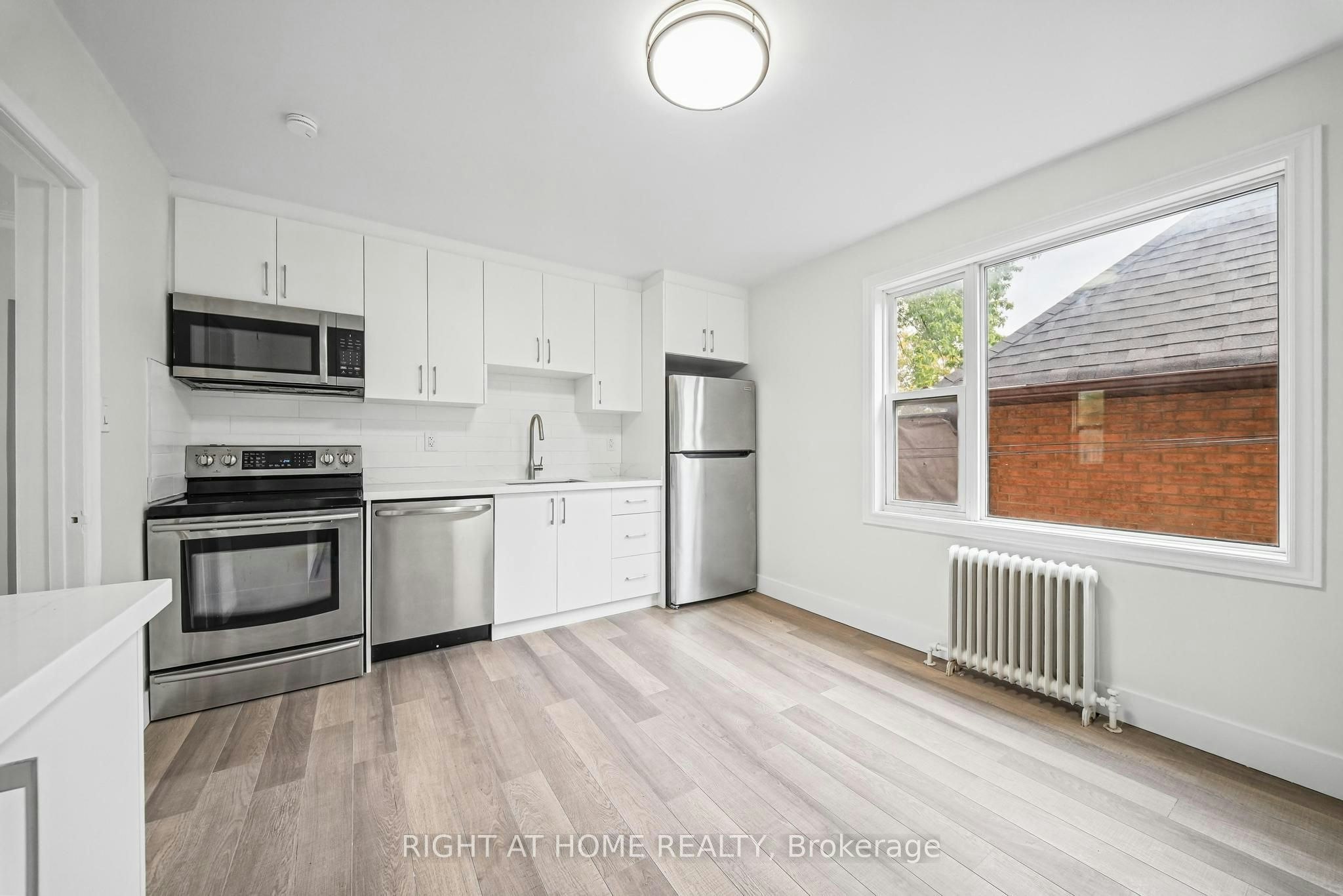 3-32 Vanevery Street, Toronto, ON, M8V 1Y6 - 9