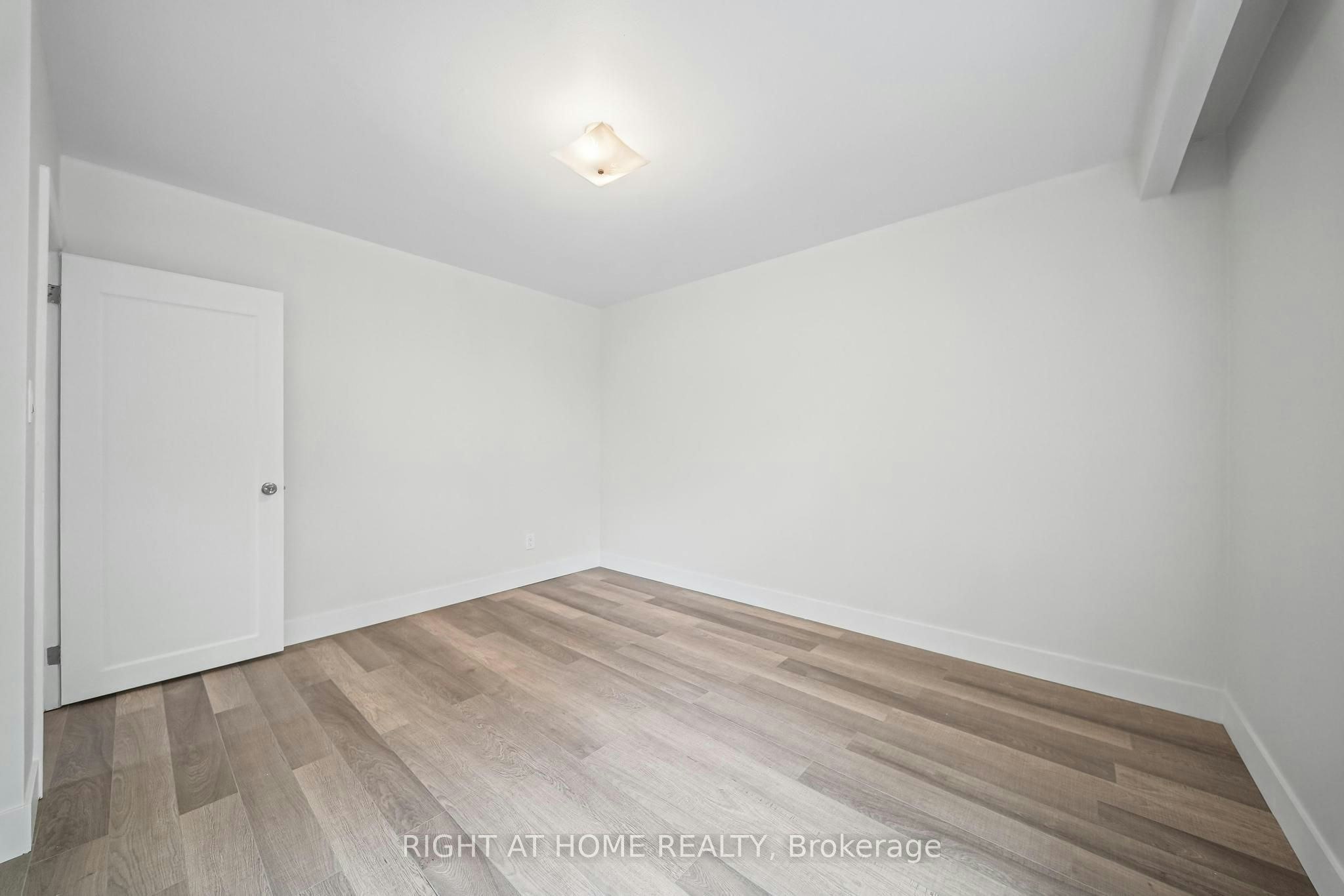 3-32 Vanevery Street, Toronto, ON, M8V 1Y6 - 15