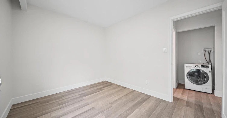 3-32 Vanevery Street, Toronto, ON, M8V 1Y6 - 18