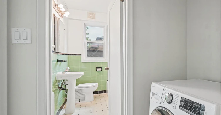 3-32 Vanevery Street, Toronto, ON, M8V 1Y6 - 19