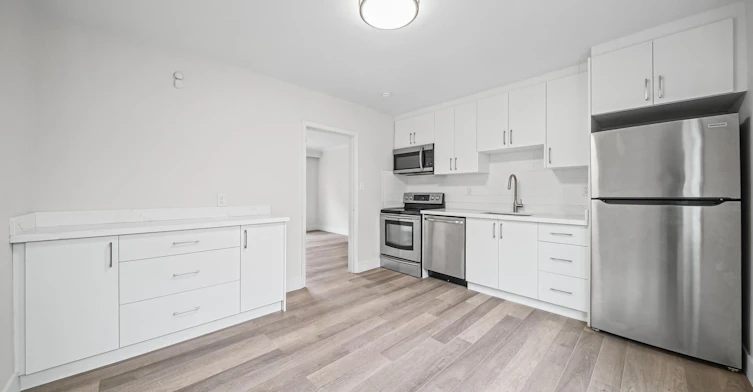 3-32 Vanevery Street, Toronto, ON, M8V 1Y6 - 10