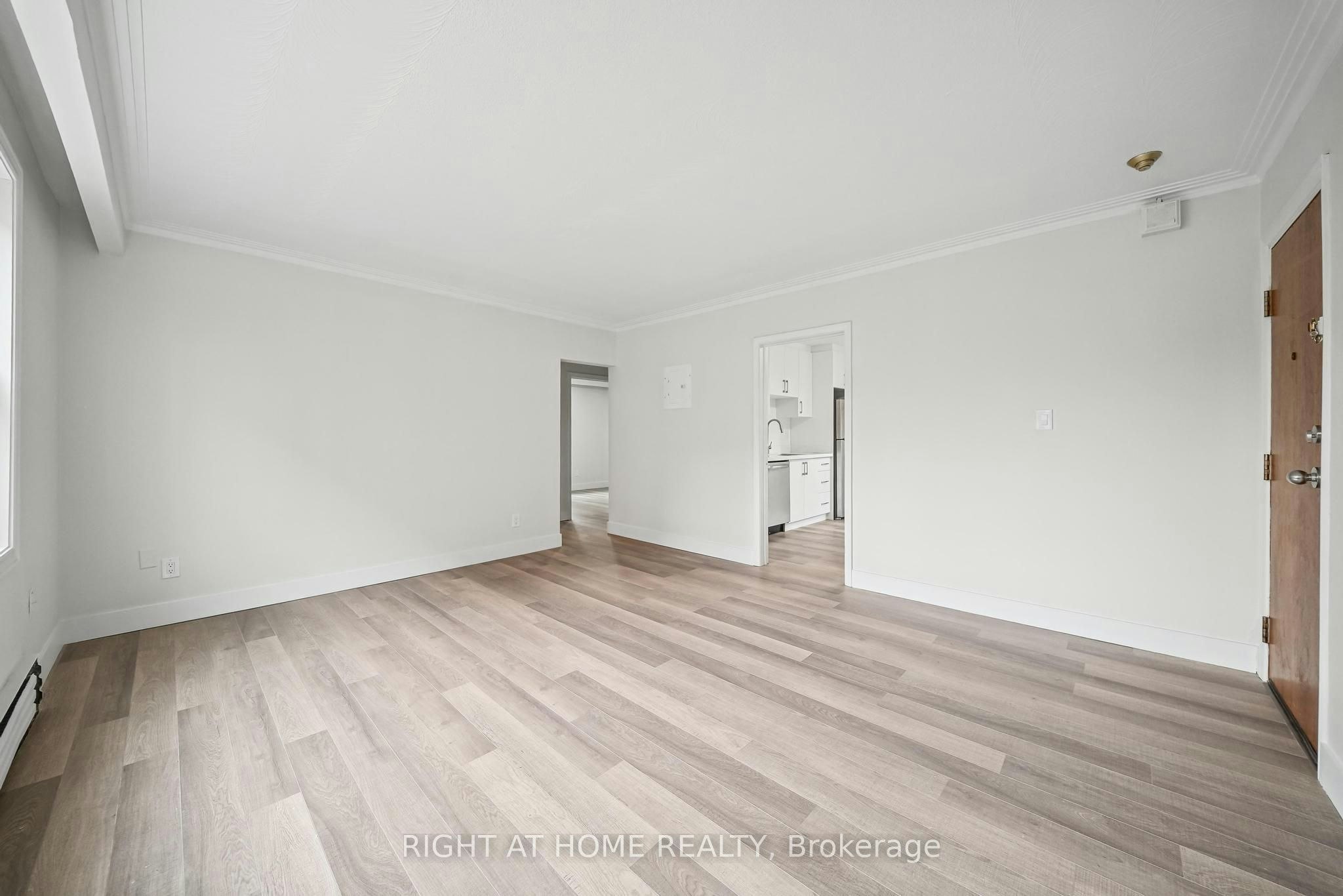 3-32 Vanevery Street, Toronto, ON, M8V 1Y6 - 7