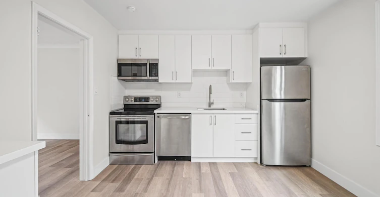 3-32 Vanevery Street, Toronto, ON, M8V 1Y6 - 8