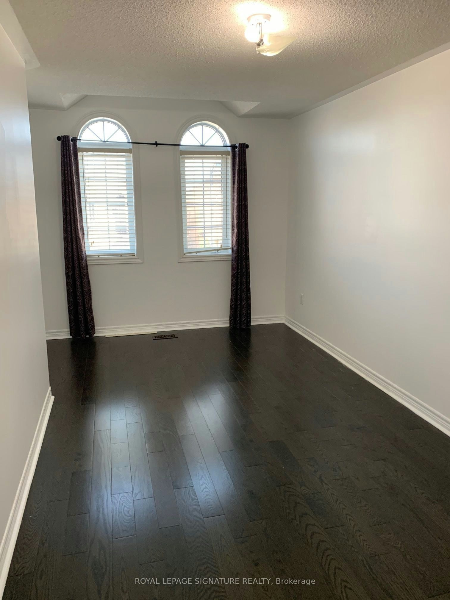 249 Comiskey Crescent, Mississauga, ON, L5W 0C4 - 9