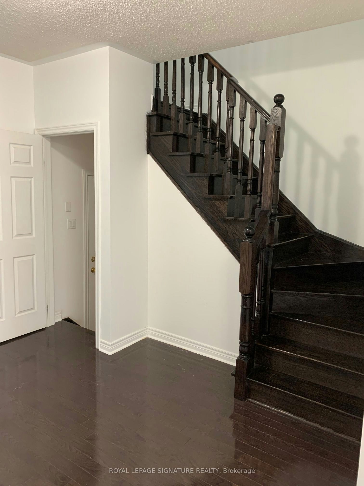 249 Comiskey Crescent, Mississauga, ON, L5W 0C4 - 7