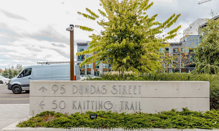 504-95 Dundas Street