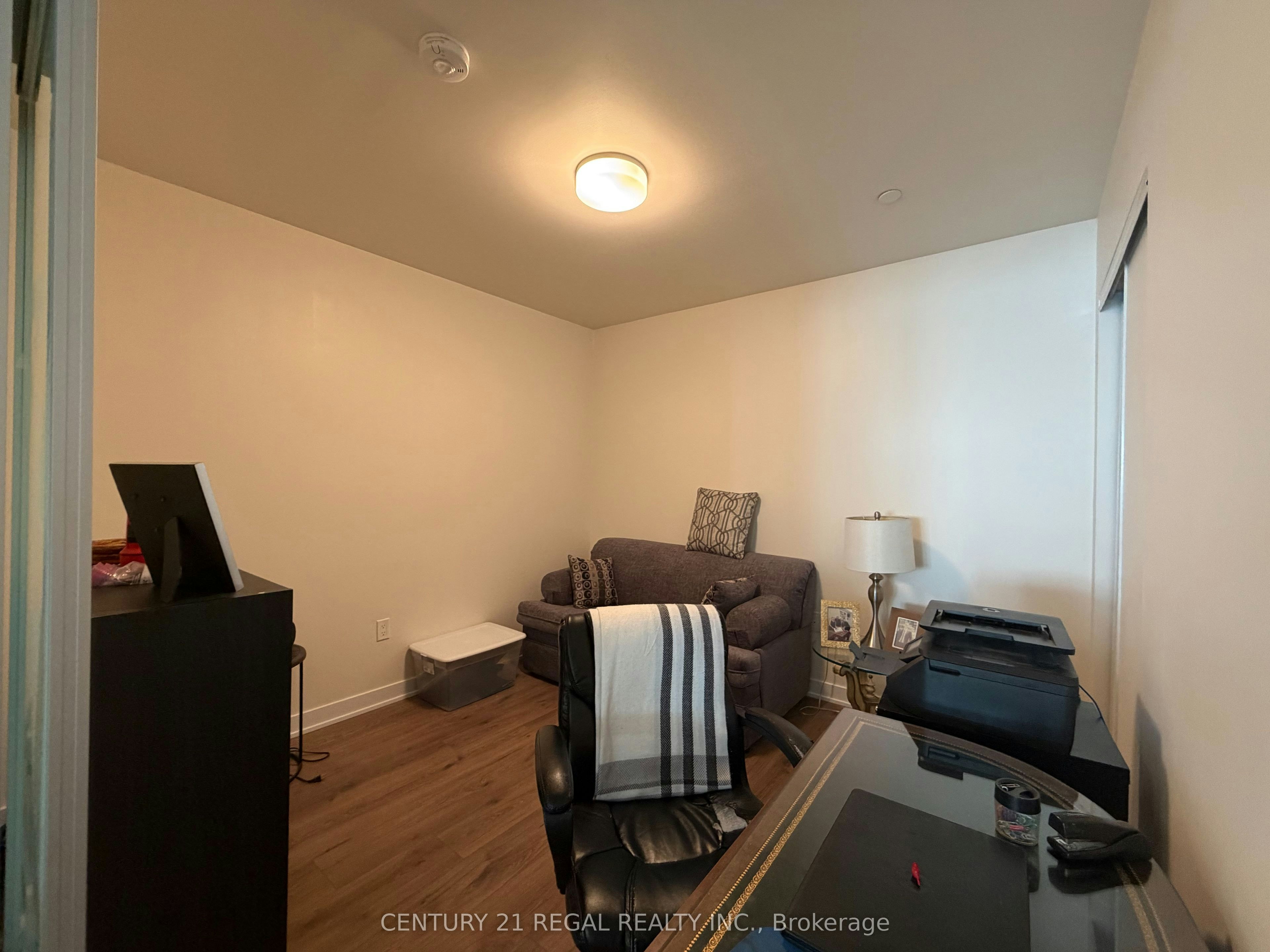 101-395 Dundas Street W, Oakville, ON, L6M 5R8 - 13