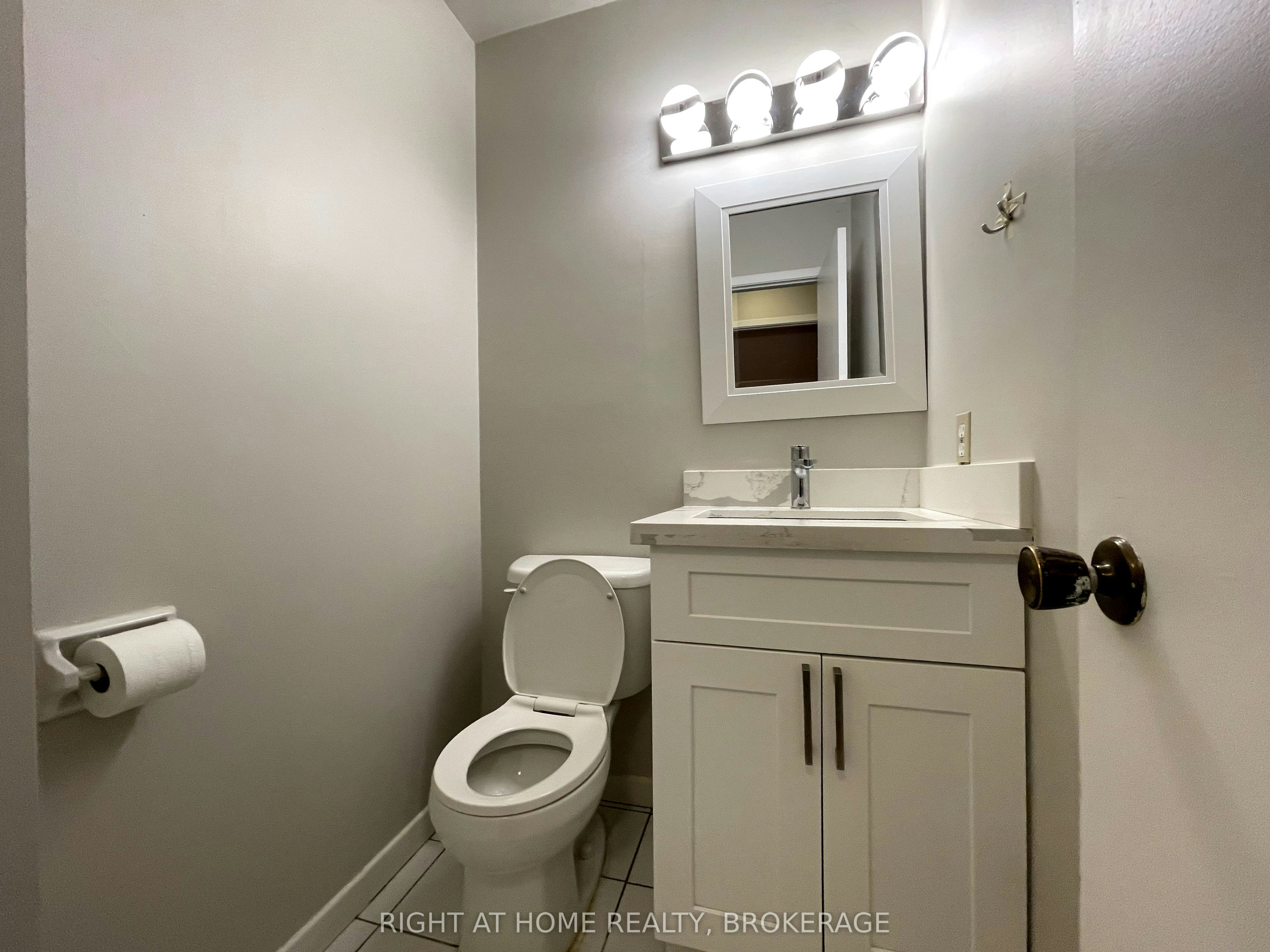 1207 Potters Wheel Crescent, Oakville, ON, L6M 1J3 - 8