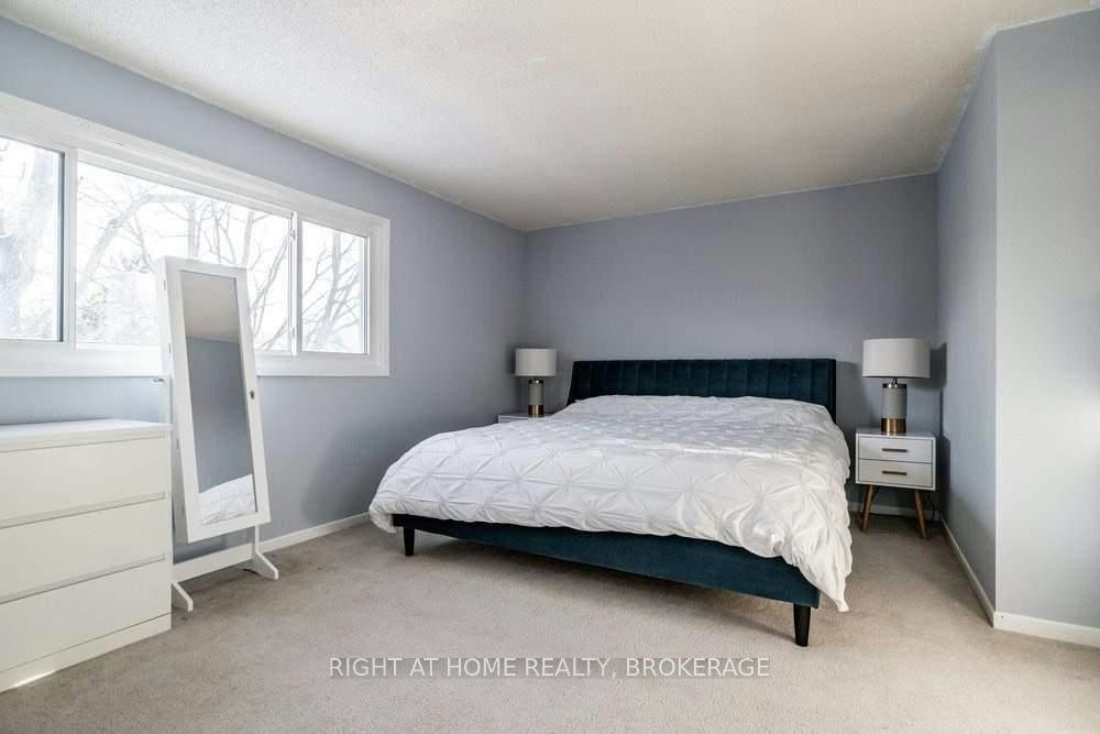 1207 Potters Wheel Crescent, Oakville, ON, L6M 1J3 - 10