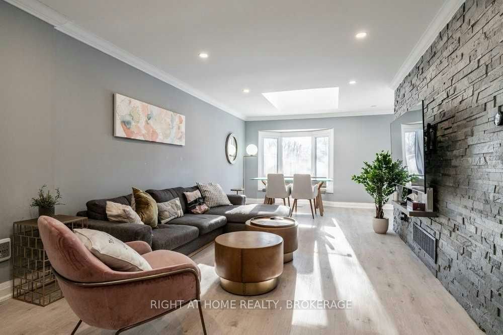 1207 Potters Wheel Crescent, Oakville, ON, L6M 1J3 - 3