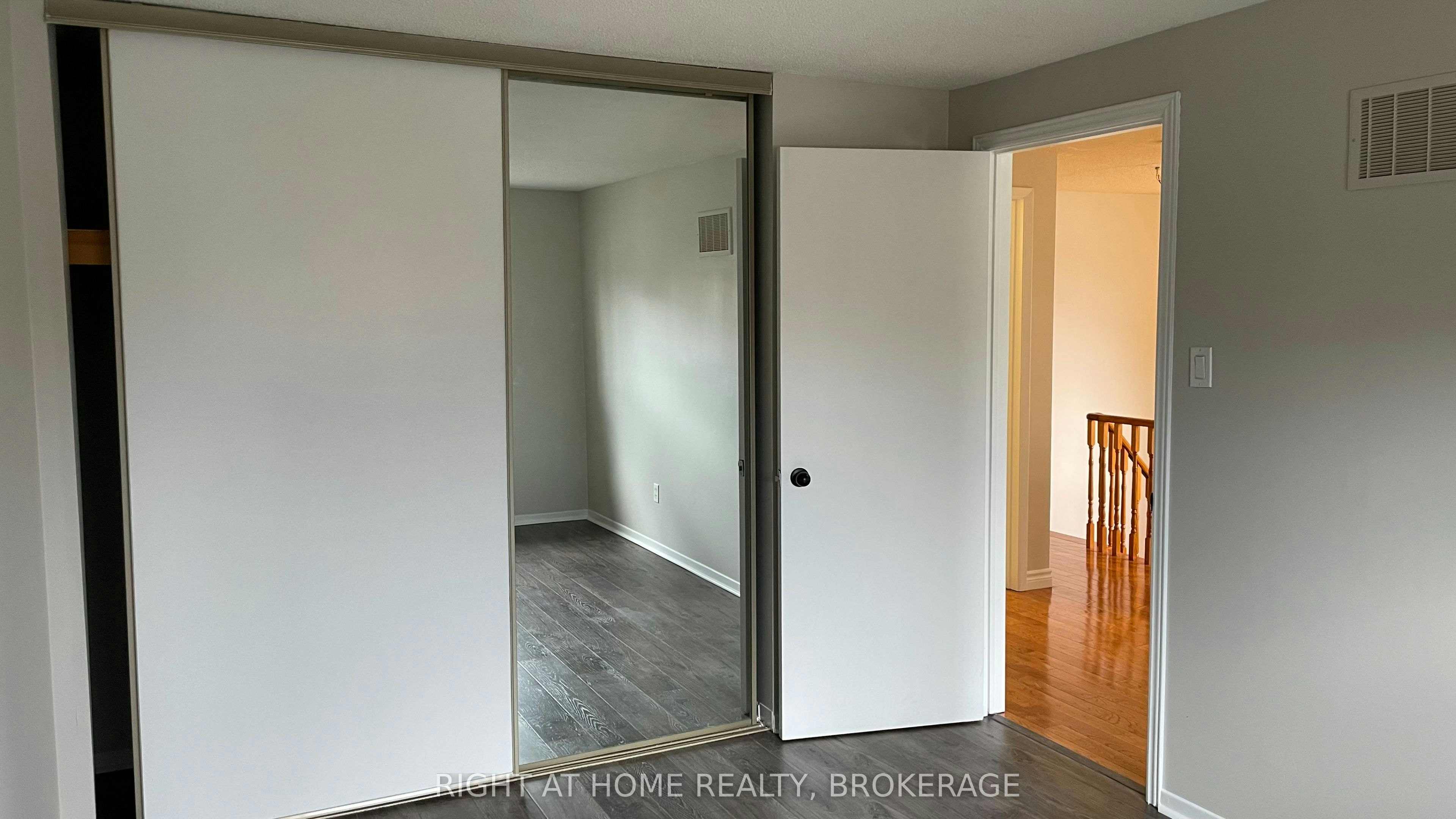 1207 Potters Wheel Crescent, Oakville, ON, L6M 1J3 - 15