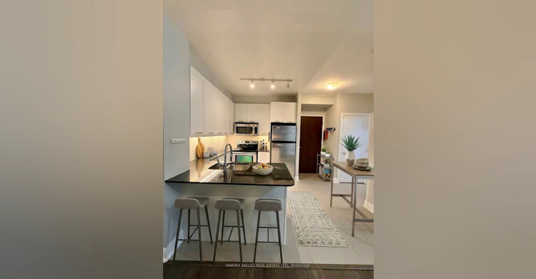 405-2470 Prince Michael Drive, Oakville, ON, L6H 0G9 - 6