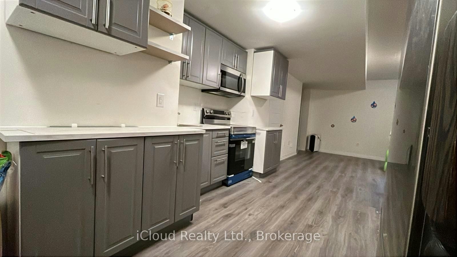 1-141 Marvin Avenue, Oakville, ON, L6H 0Y6