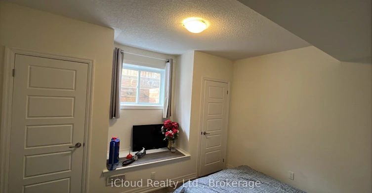 1-141 Marvin Avenue, Oakville, ON, L6H 0Y6 - 8