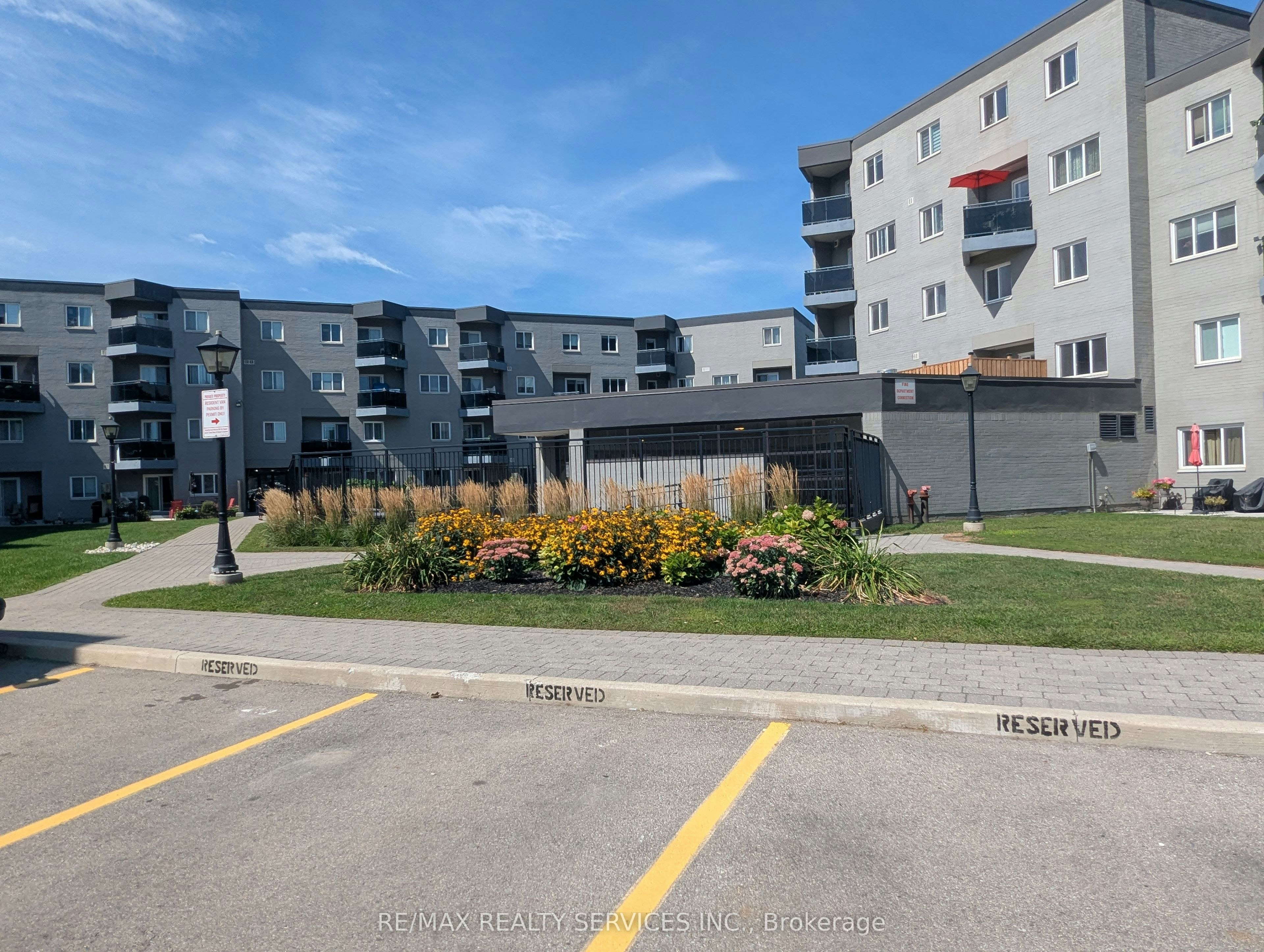 94-2001 Bonnymede Drive, Mississauga, ON, L5J 4H8 - 3