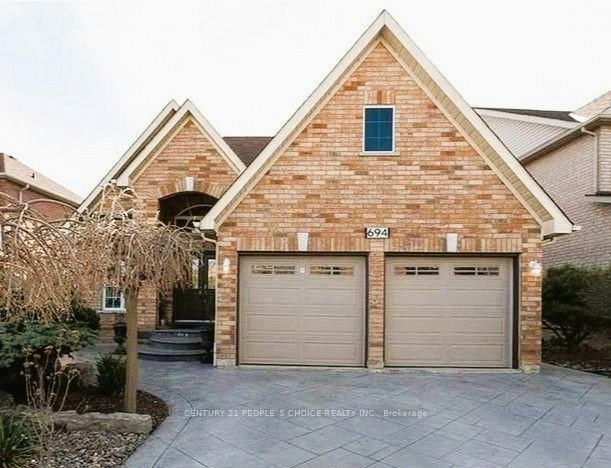 694 Gypsy Fly Crescent, Mississauga, ON, L5W 1H5