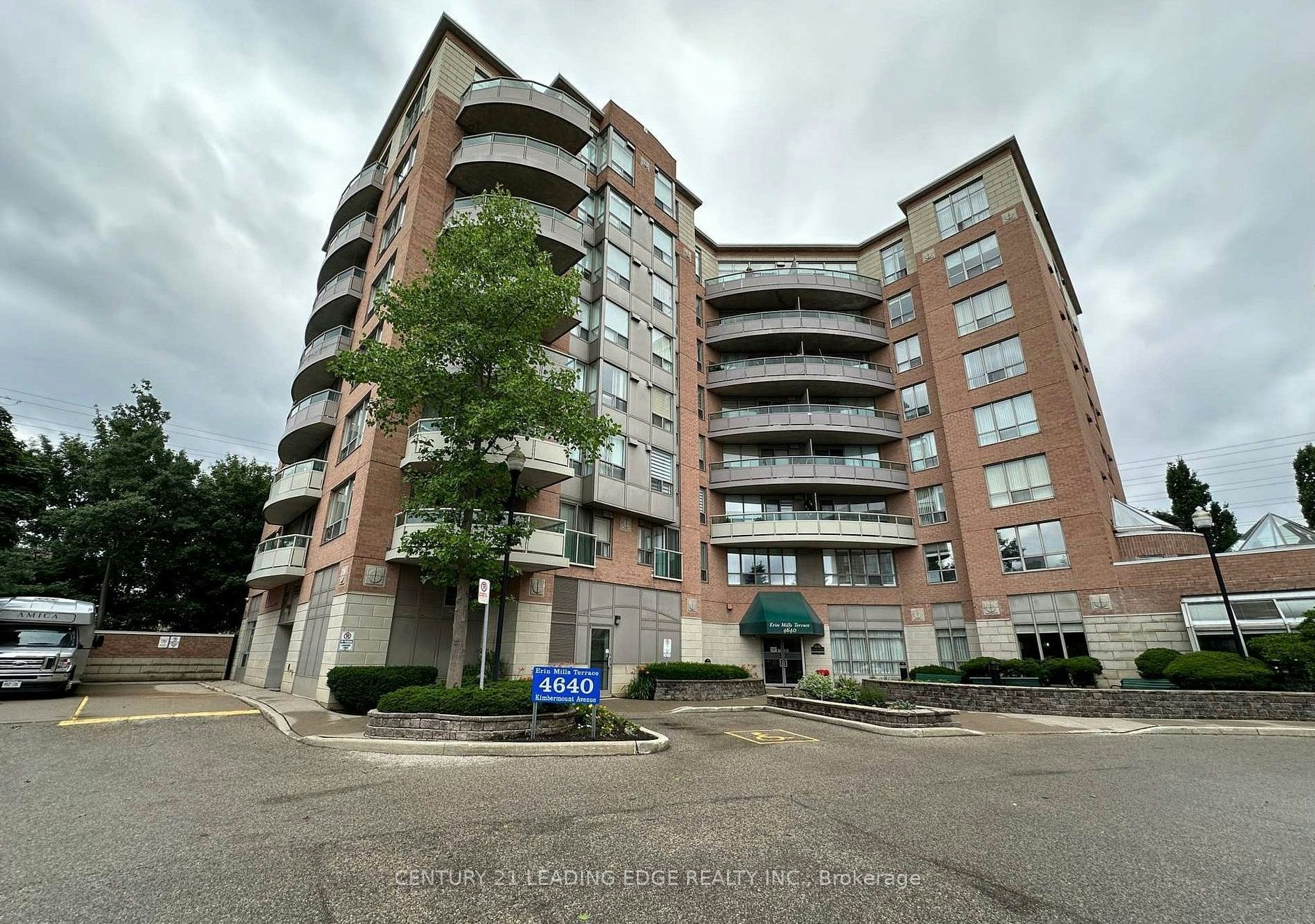 305-4640 Kimbermount Avenue, Mississauga, ON, L5M 5W6