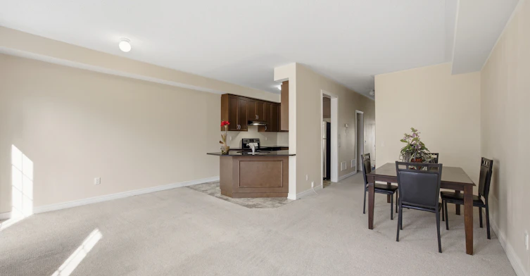 90 Sky Harbour Drive, Brampton, ON, L6Y 0V3 - 4