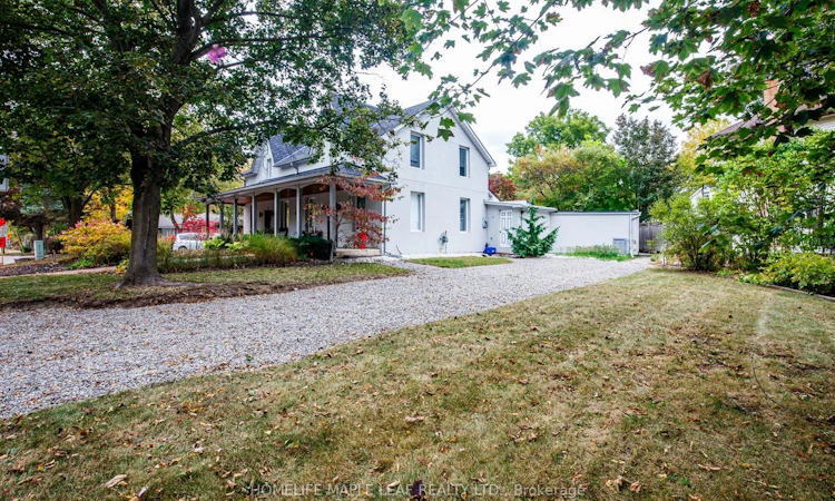 12 Adamson Street N