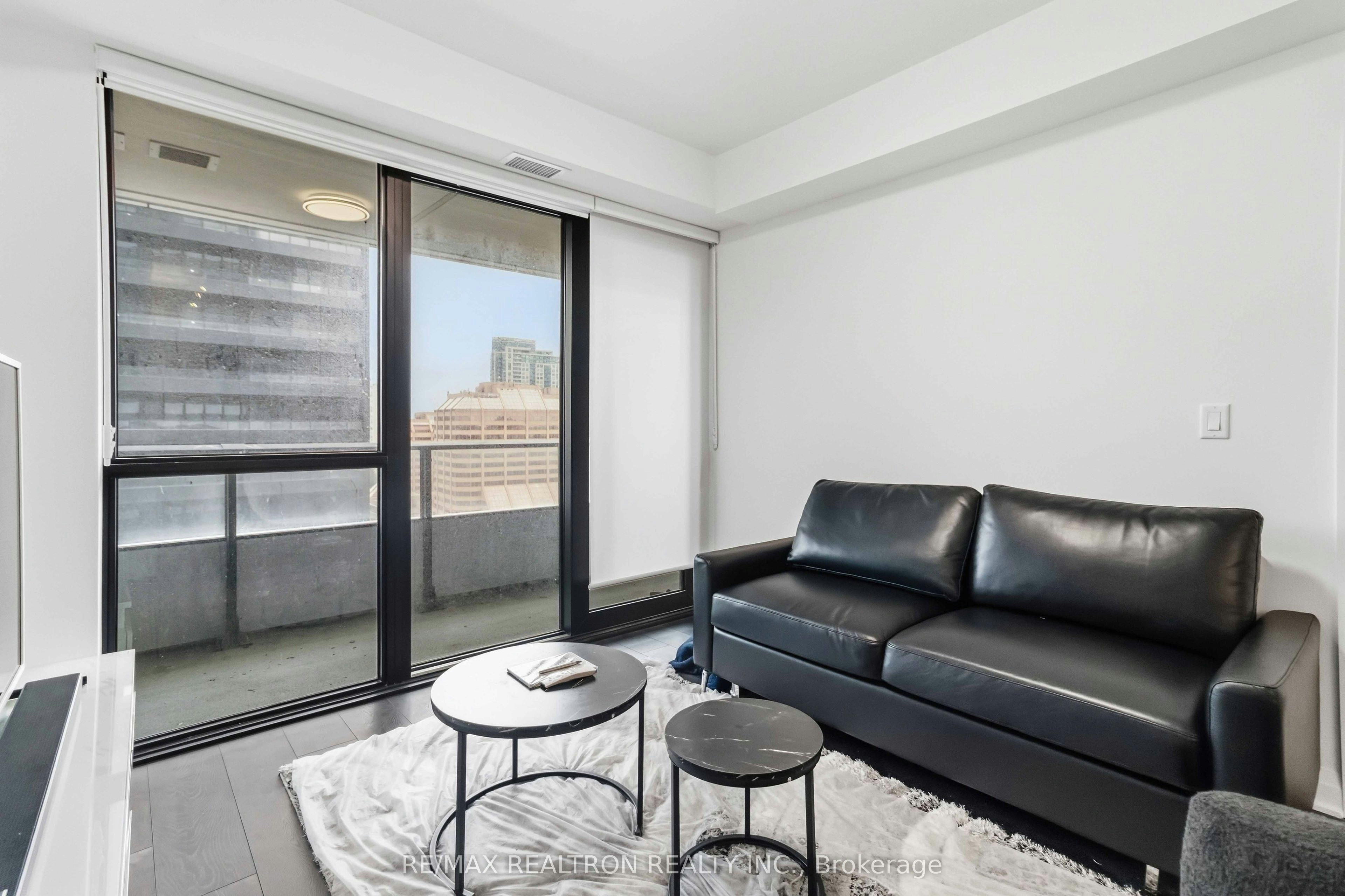 1201-4015 The Exchange N/A, Mississauga, ON, L5B 0N9 - 9