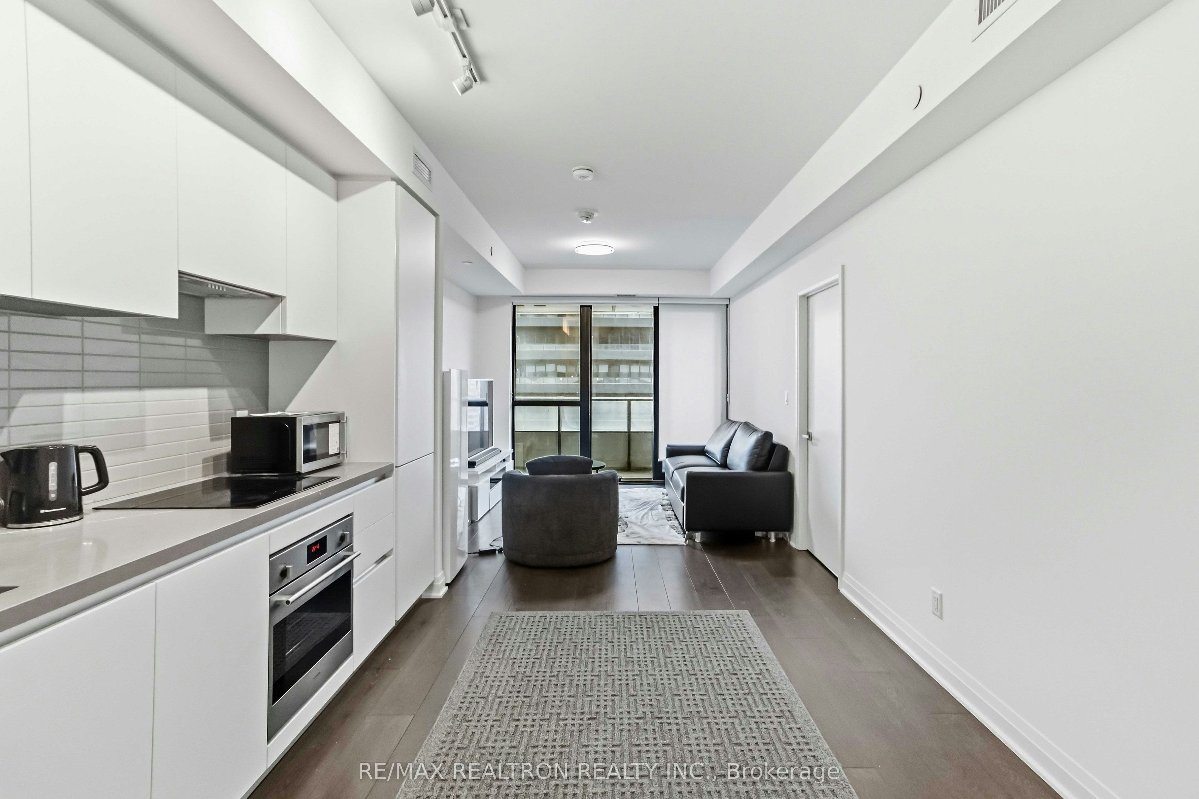 1201-4015 The Exchange N/A, Mississauga, ON, L5B 0N9 - 4