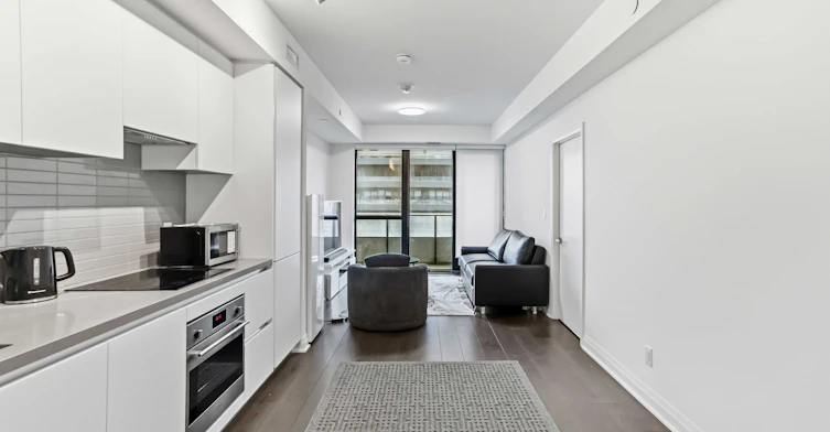 1201-4015 The Exchange N/A, Mississauga, ON, L5B 0N9 - 4
