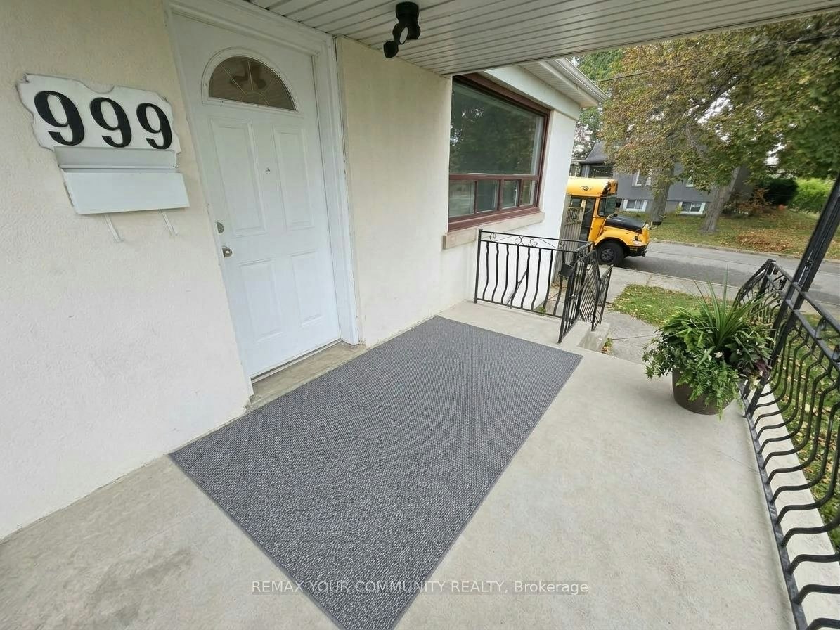 999 Caledonia Road, Toronto, ON, M6B 3Y9 - 2